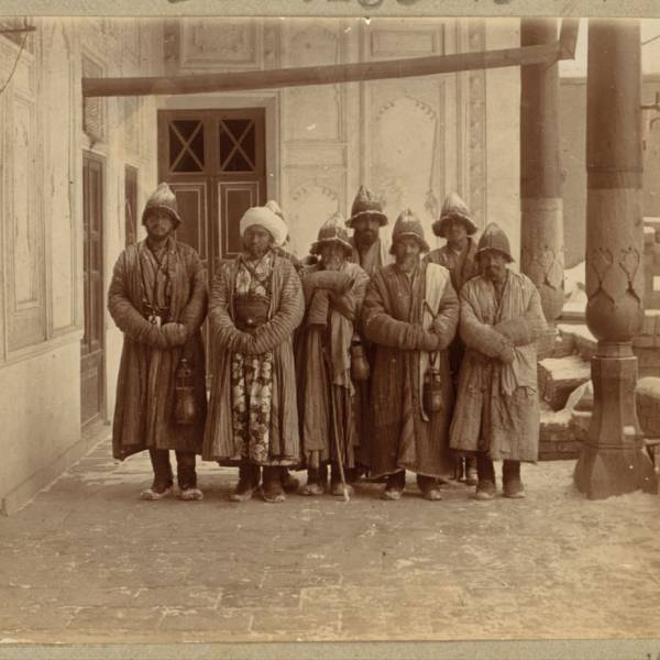 monakhi_duvane_v_kalandar-khane._samarkand.jpg