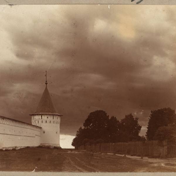 ograda_ipat_evskago_monastyria._etiud._kostroma_..jpg