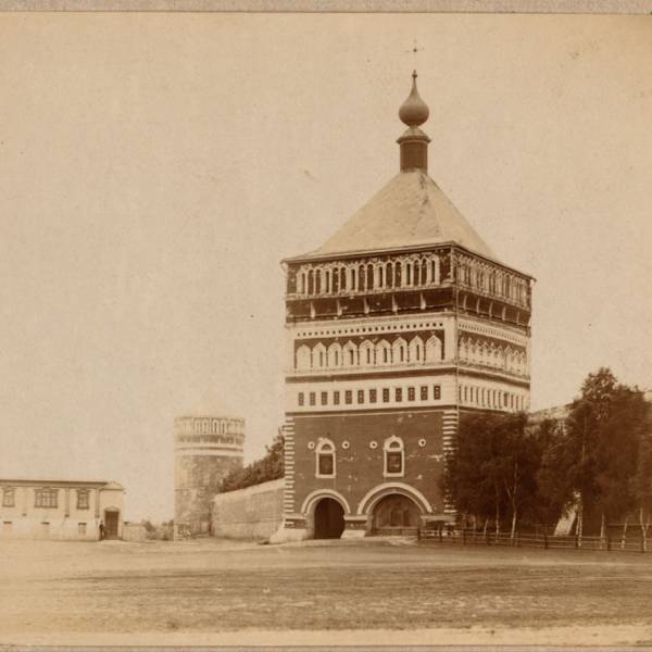 spaso-evfimievskii_monastyr_._vkhodnyia_vrata._suzdal_.jpg