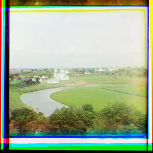 suzdal_._vid_na_r._kamenku_s_kolokol_ni_dimitrievskoi_tserkvi.jpg