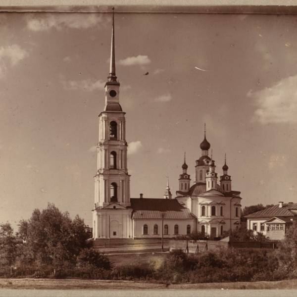tserkov_apostola_filippa_s_drugoi_storony_._g._uglich..jpg