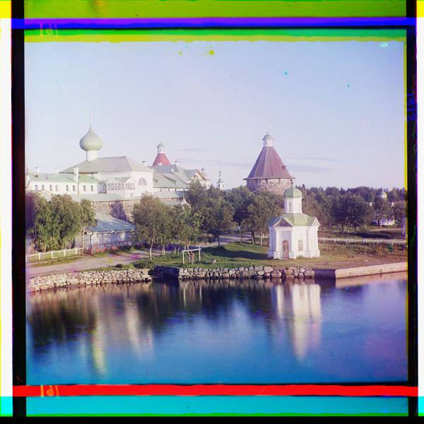 vid_na_solovetskii_monastyr_iz_gostinnitsy._solovetskie_ostrova_..jpg