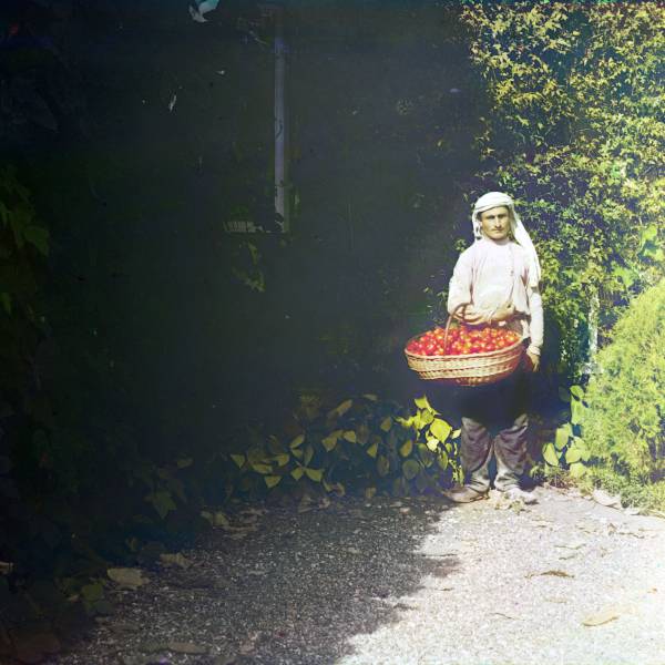 gruzin_-_torgovec_pomidorami.jpg
