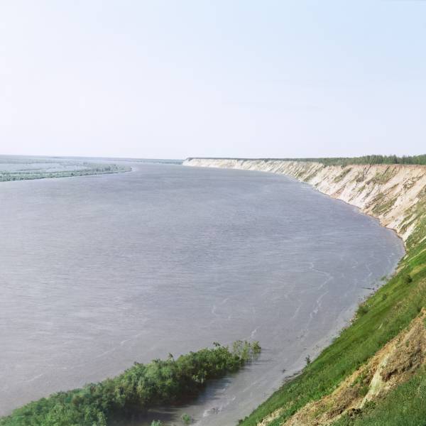 pravyj_bereg_irtysha_u_tobolska_s_jugo-vostoka.jpg