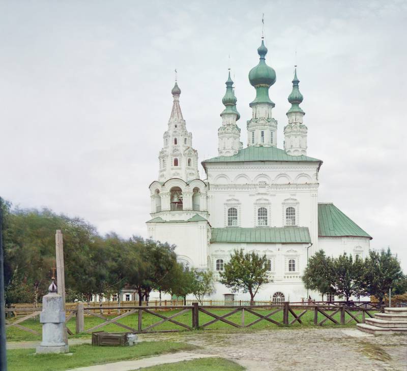 cerkov_zhivonachalnoj_troicy_v_prepodobenskom_monastyre._suzdal_.jpg