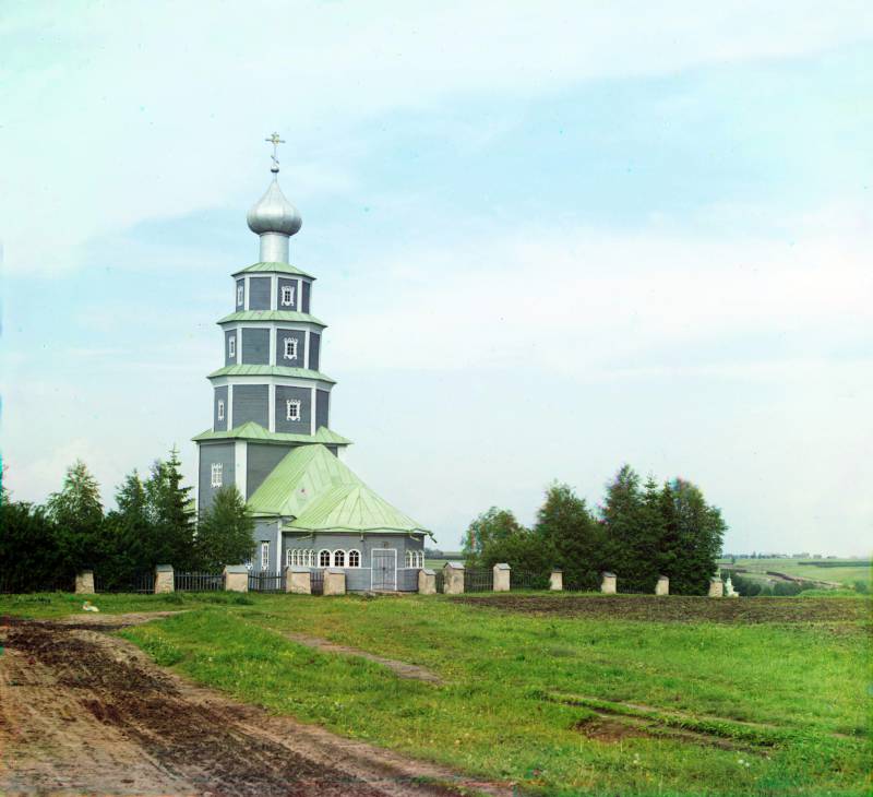 starinnaja_cerkov_tixvinskoj_bozhej_materi_na_pravom_beregu_tvercy_torzhok_.jpg