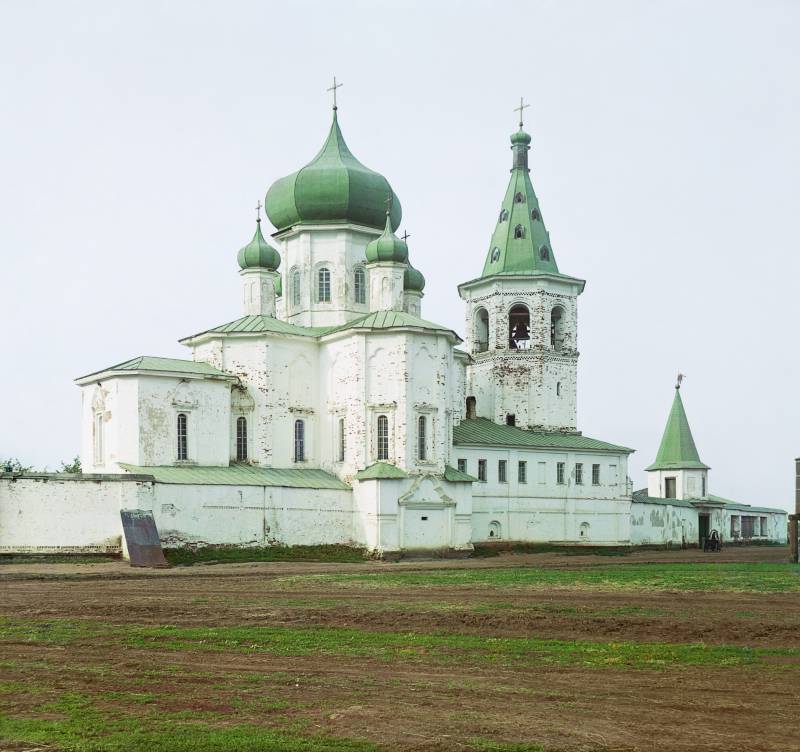 troickij_muzhskoj_monastyr_v_g._tjumeni._cerkov_petra_i_pavla_.jpg