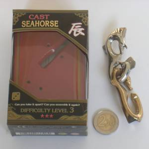 cast_seahorse.jpg