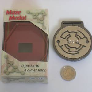 maze_medal.jpg